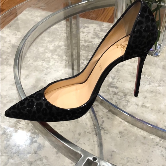 Christian Louboutin Shoes - Iriza Christian louboutins in a 37.5